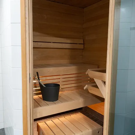One Bedroom With Parking And Sauna Huoneisto